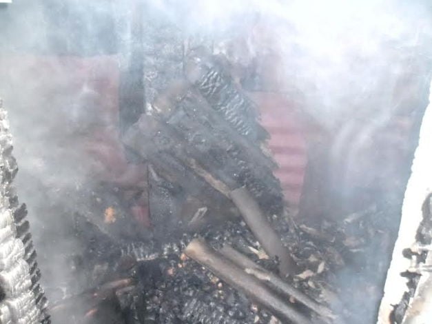 У Новоукраїнці пенсіонер ледь не згорів на пожежі - фото 1