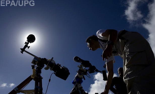 Перша у світі фотографія затемненого Сонця - фото 10