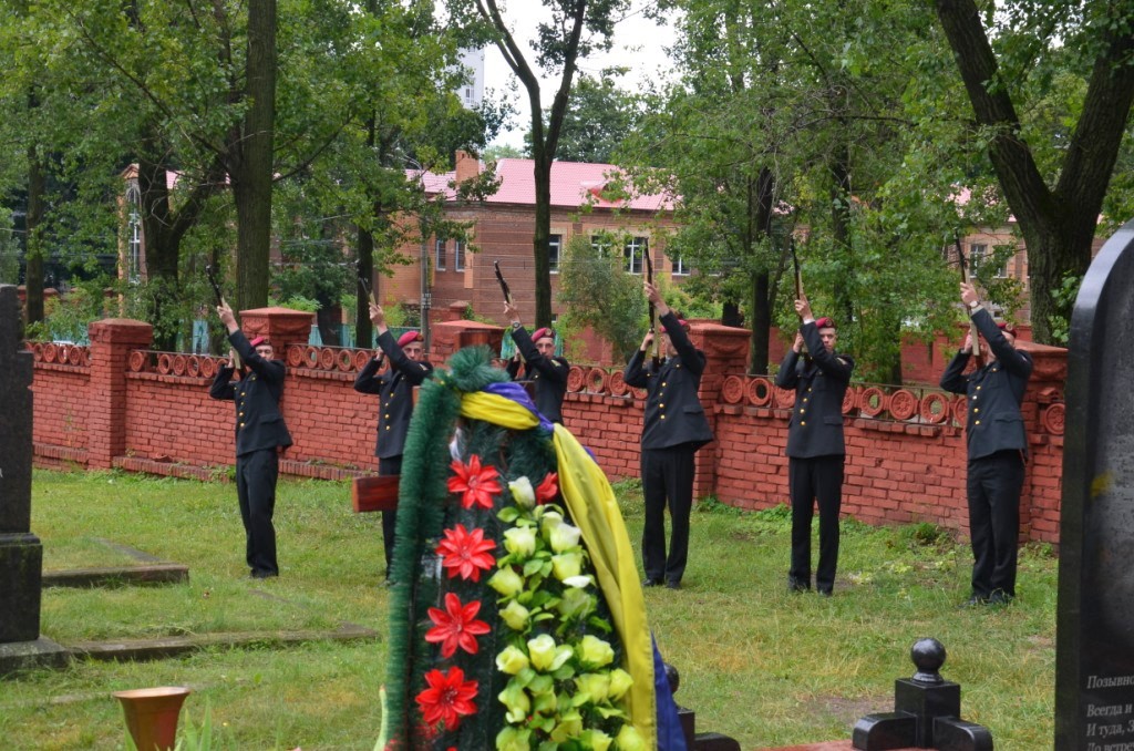 На Лук’янівському кладовищі перепоховали командира 51-ї мехбригади - фото 6