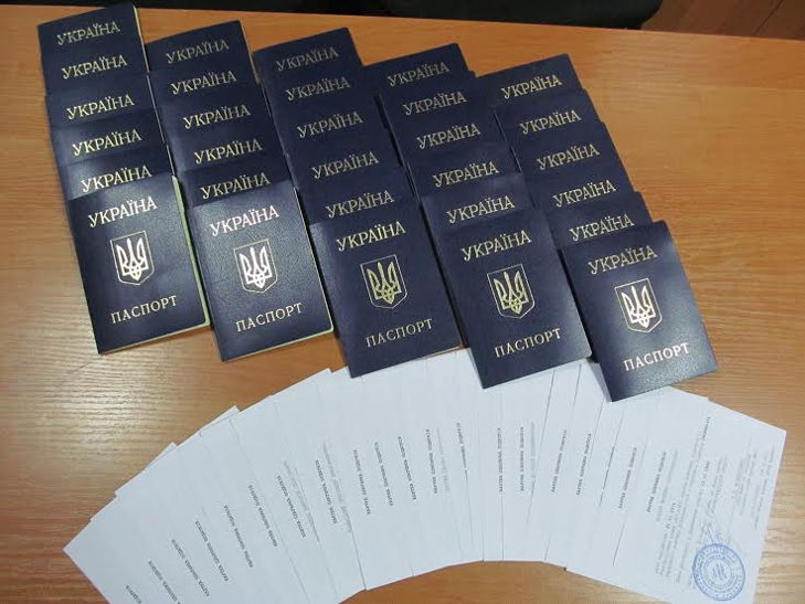 У кіровоградській "шістці" роздали паспорти - фото 1