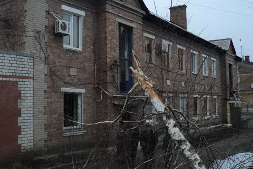 На Харківщині вибух: вщент зруйновані чотири гаражні бокси - фото 2