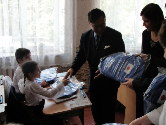 Посол Японії відвідав школи Слов'янська. які фінансує Японія і організація ООН UNICEF - фото 6