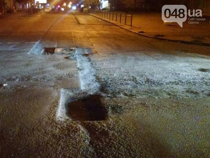 В Одесі ремонт доріг "по-труханівські" мало не вбив людину - фото 1