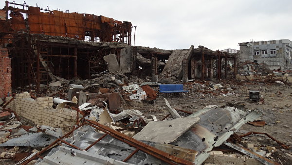 Нові фото залишків зруйнованого аеропорту у Донецьку (ФОТОРЕПОРТАЖ) - фото 11