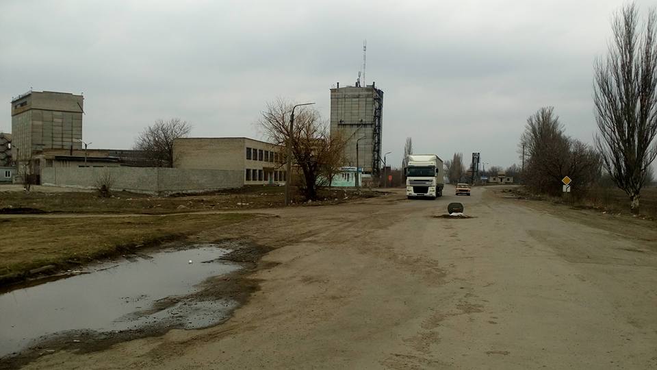 На Миколаївщині триває блокування траси на Дніпропетровськ - фото 2