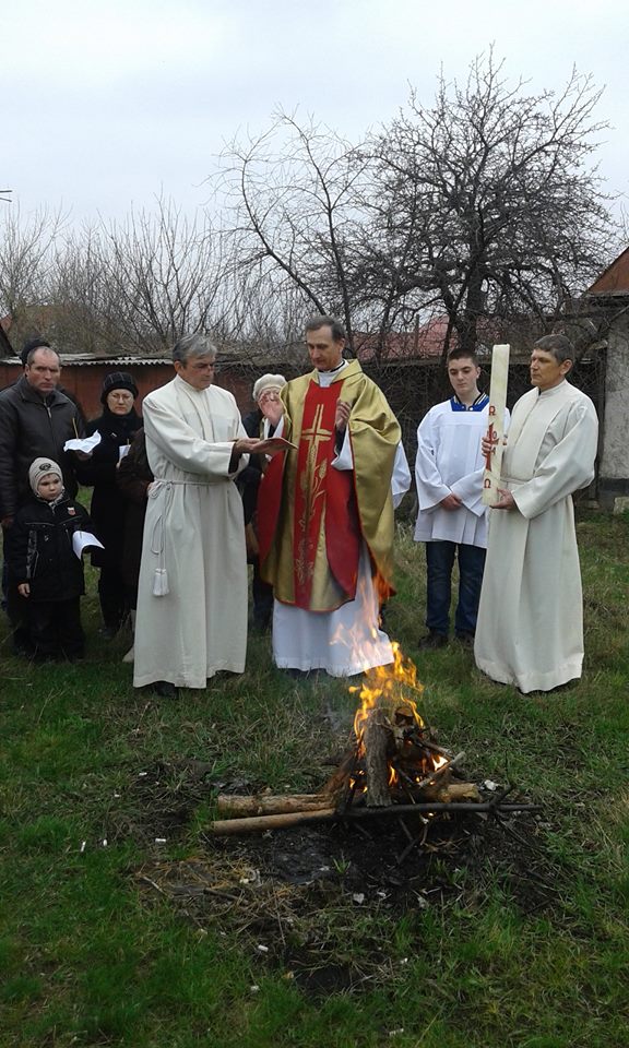 Як в окупованому Луганську католики святкують Воскресіння Христове (ФОТО) - фото 4