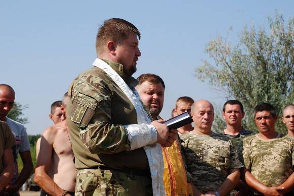 Неділя для 128-ї бригаді: як бійці молилися за рідних і Україну - фото 1