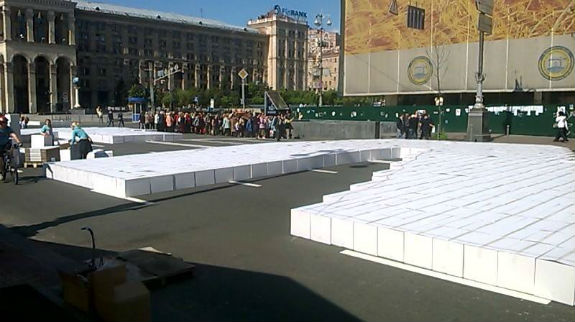 На Майдані Незалежності готують масштабний флешмоб до Дня Перемоги (ФОТО) - фото 2