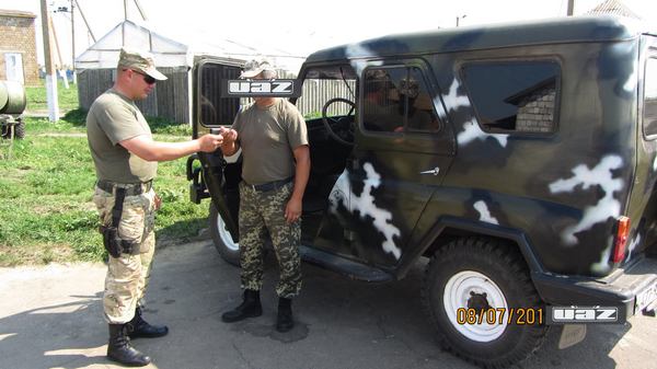 Волонтери взяли "Вовка" в кредит і подарували артилеристам (ФОТО) - фото 4