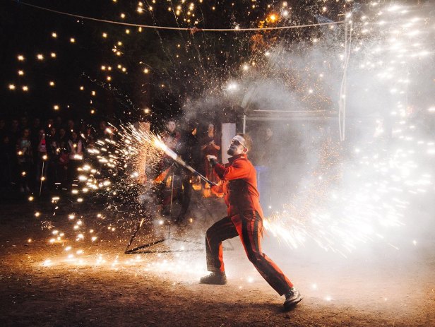 В Ужгороді під час фестивалю гралися з вогнем (ФОТОФАКТ) - фото 3