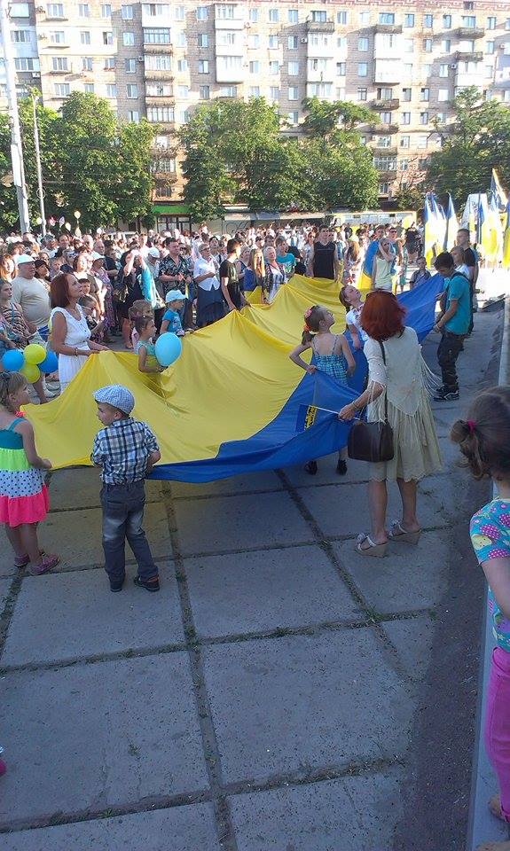 Як Аваков, Ляшко і Турчинов зіпсували парад на честь річниці визволеня Маріуполя від "ДНР" (ФОТО) - фото 12