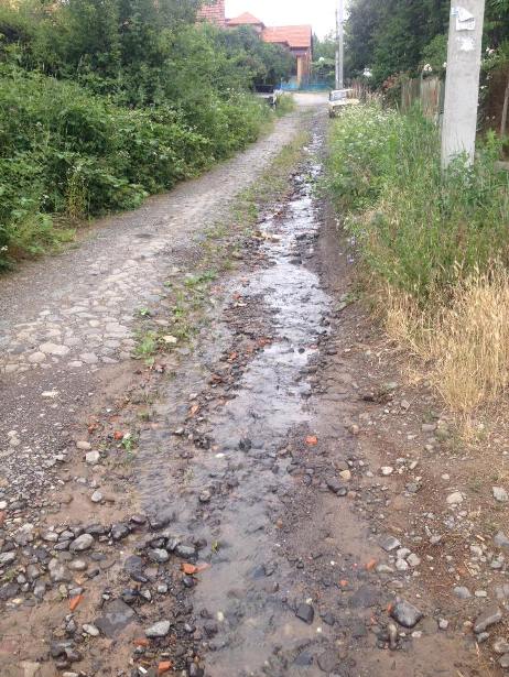 Питтєва вода вже три доби тече вулицями Ужгорода (ФОТОФАКТ) - фото 1
