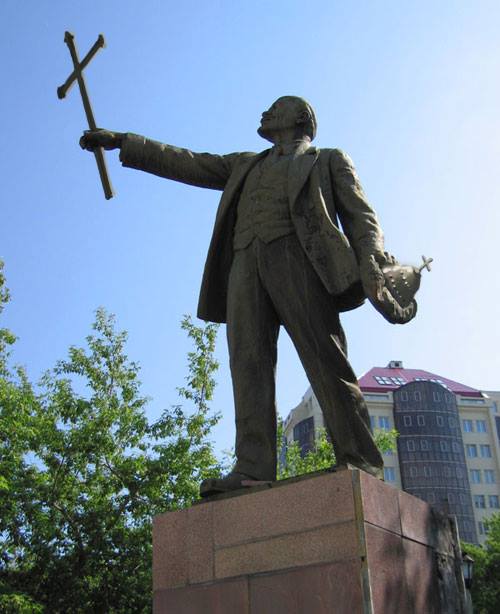 Росіяни пропонують замість пам'ятника князю Володимиру наставити 
