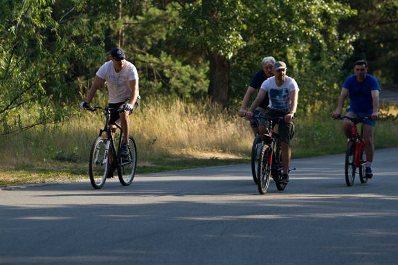Як Кличко випробовував велодоріжку з Троєщини в центр міста (ФОТО) - фото 5