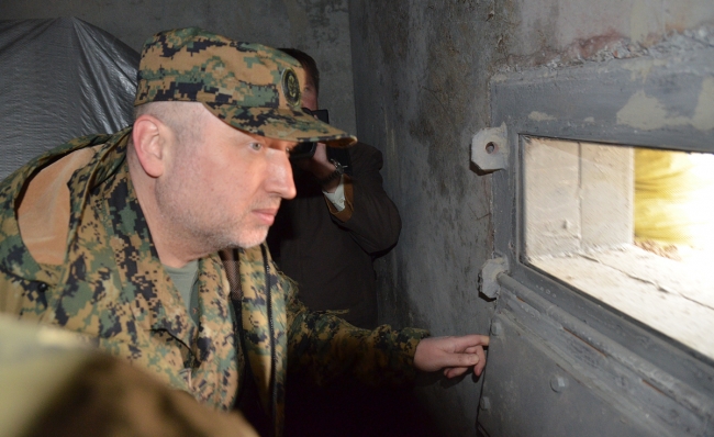 Як Турчинов випробовував на міцність укріплення на Житомирщині (ФОТО) - фото 4