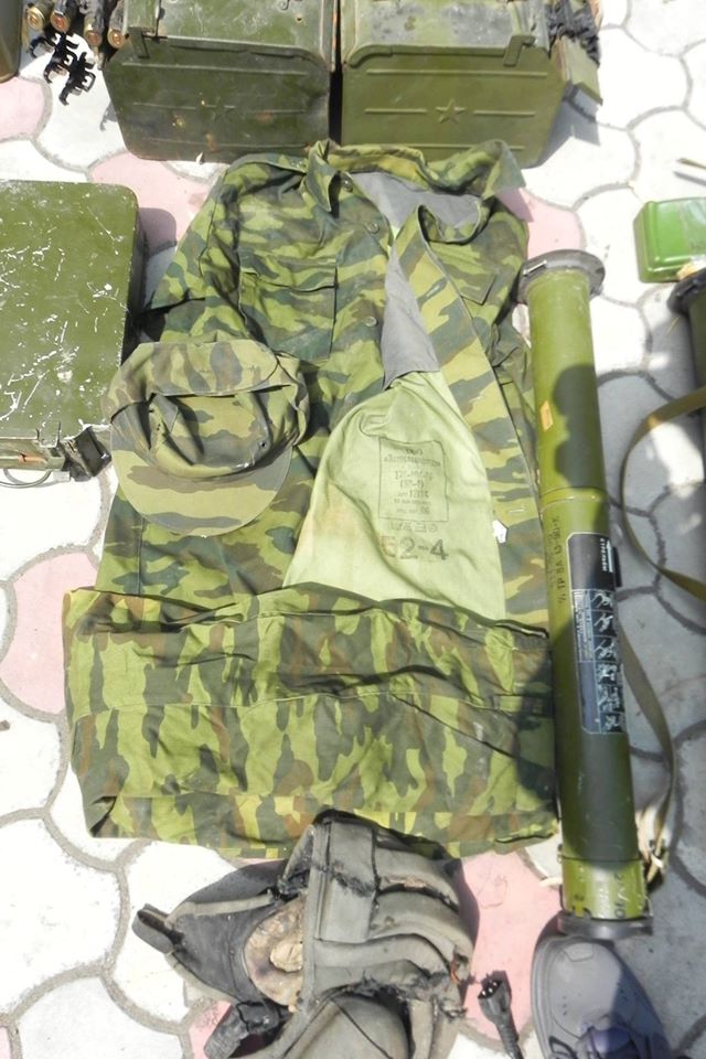 Бійці "Донбасу" знайшли у Широкиному "забутий" бойовиками путінський арсенал - фото 1