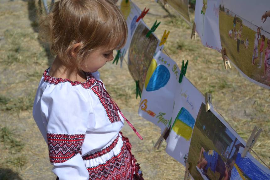 У Львові діти учасників АТО намалювали любов до України - фото 1