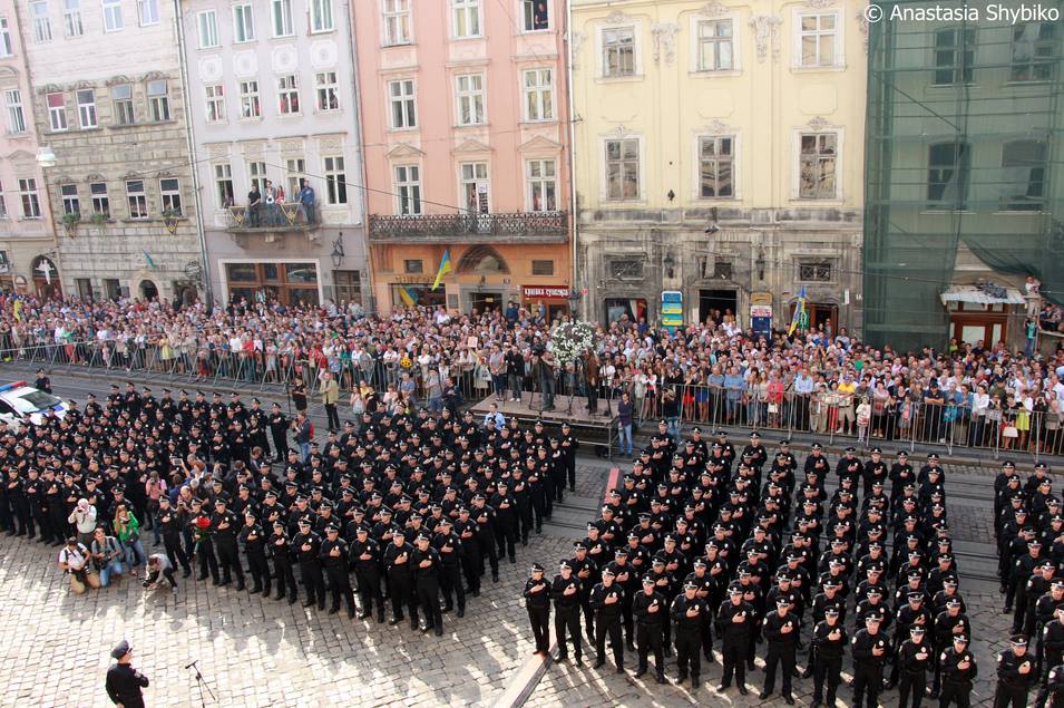 Відтепер у Львові працює нова поліція - фото 4