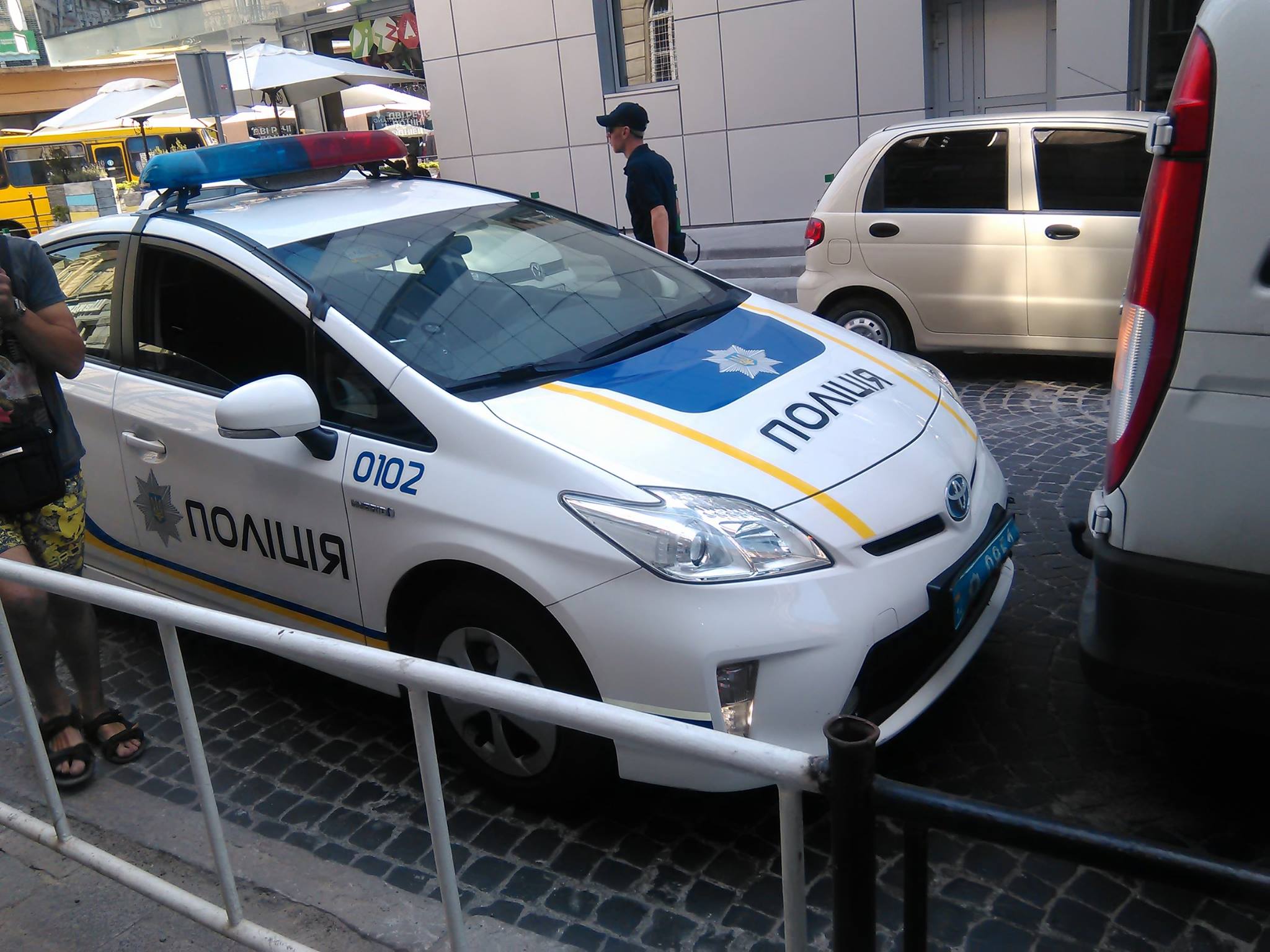 Нова патрульна поліція Львова пошкодила перше авто - фото 1