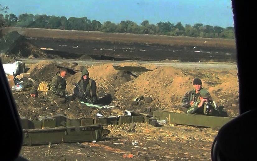Журналіст опублікував фото російських військових, яки тримали "іловайський котел" - фото 4