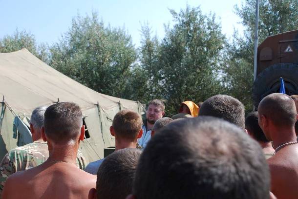Неділя для 128-ї бригаді: як бійці молилися за рідних і Україну - фото 3
