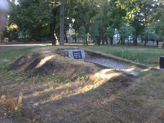 У Харкові відновлюють зруйнований за Кернеса пам’ятник воїнам УПА - фото 2