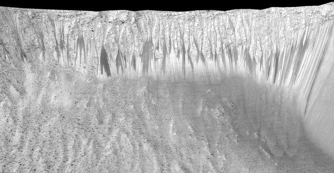 Чому вода на Марсі важливіша за промову Путіна - фото 1
