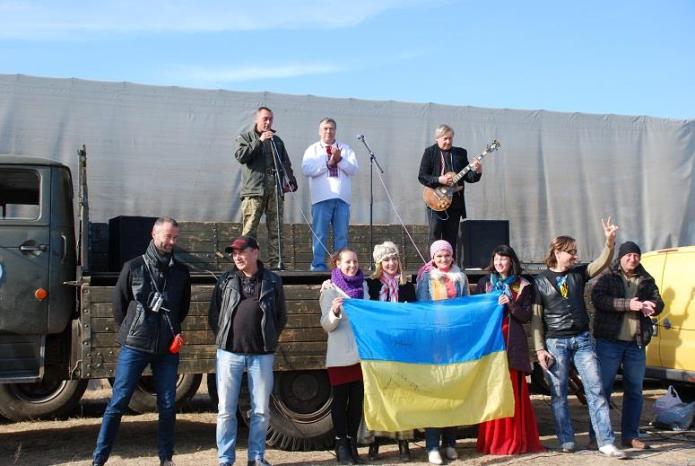 На Сході бійців 128-ї бригади вітали з Днем захисника України - фото 3