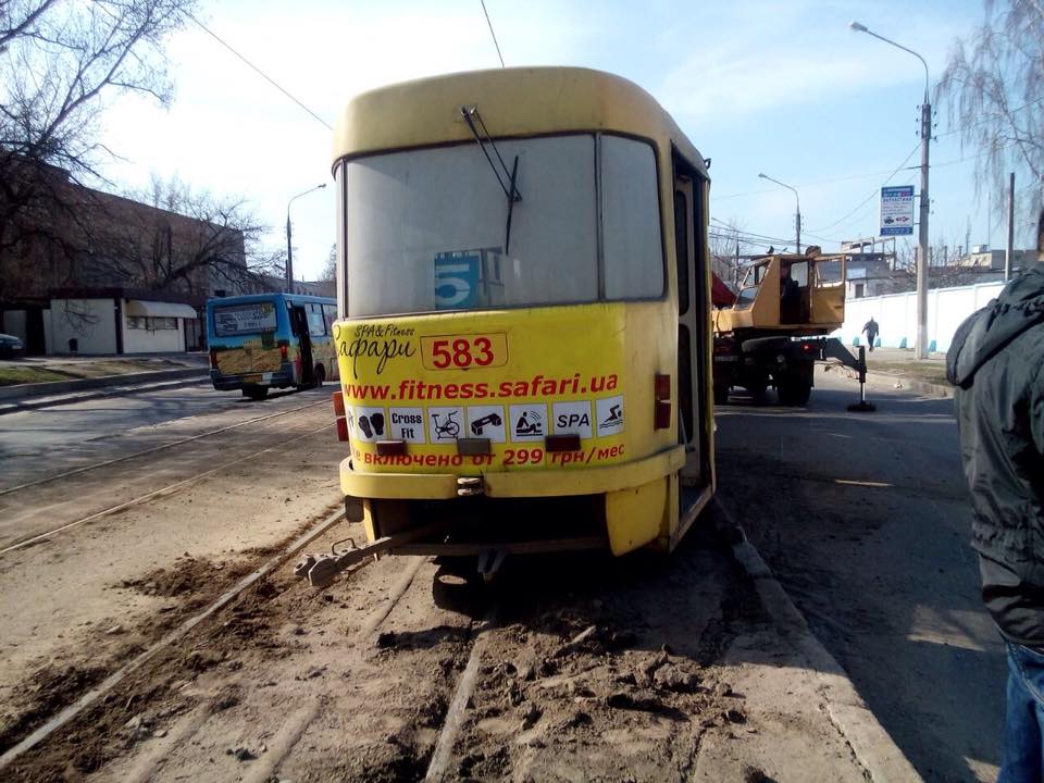 Поліція прокоментувала ранковий трамвайний дрифт в Харкові  - фото 3