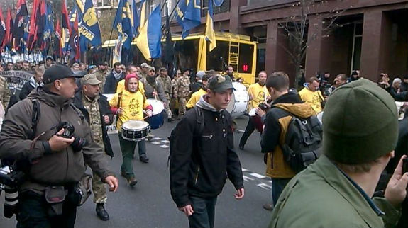 Як у Києві проходить "Марш Героїв" (ФОТО) - фото 1