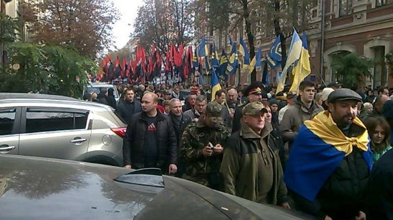 Як у Києві проходить "Марш Героїв" (ФОТО) - фото 5