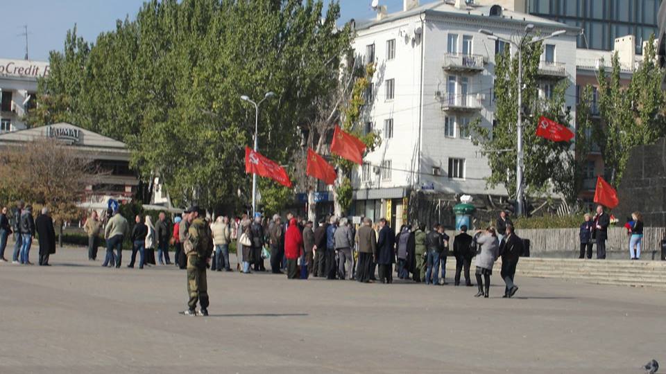 В "ДНР" комуністи зібралися на мітинг на підтримку бойовиків - фото 3