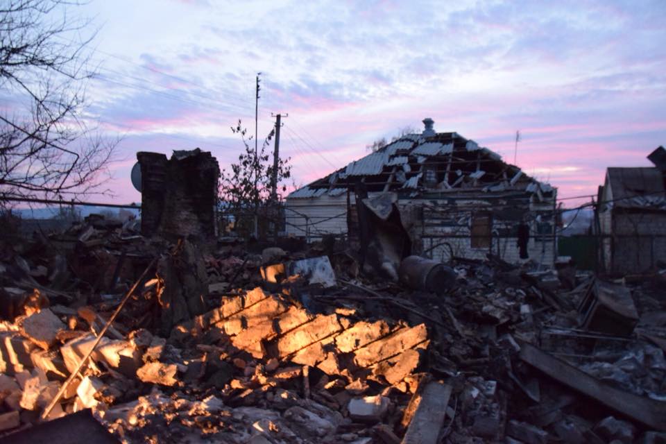 У Сватовому постраждалі від вибухів залишилися без даху над головою (ФОТО) - фото 2