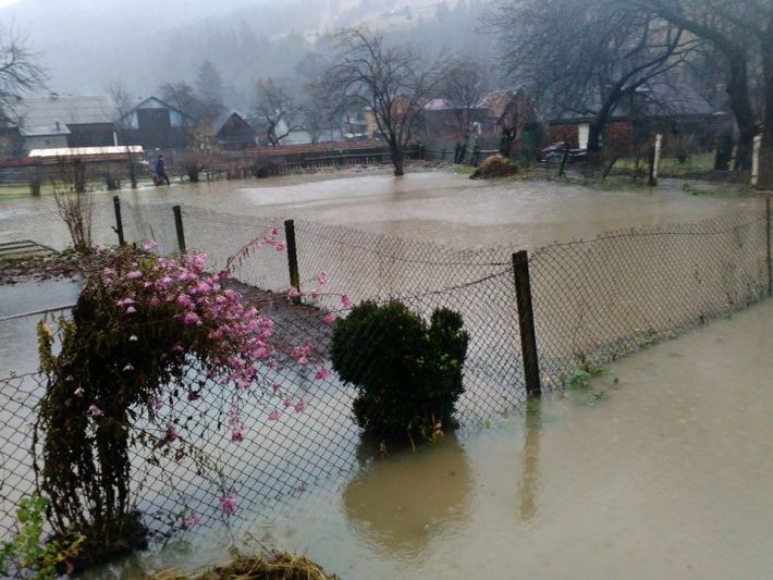 Як на Закарпатті маленький гірський струмок затопив ціле село - фото 1