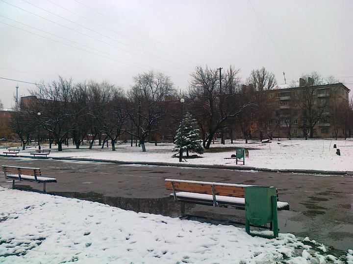 У Луганську випав перший сніг (ФОТО) - фото 2