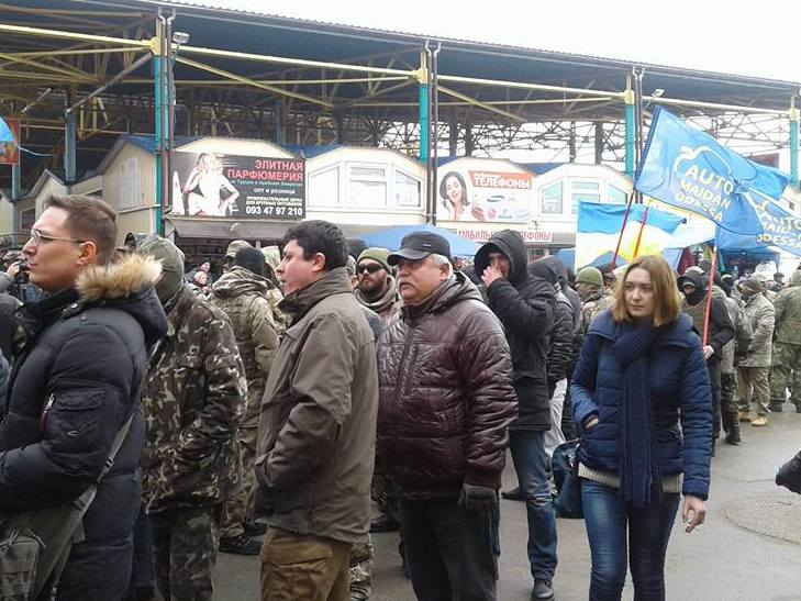 Одеська самооборона Майдану приїхала на розборки на промринок "7 км" - фото 1