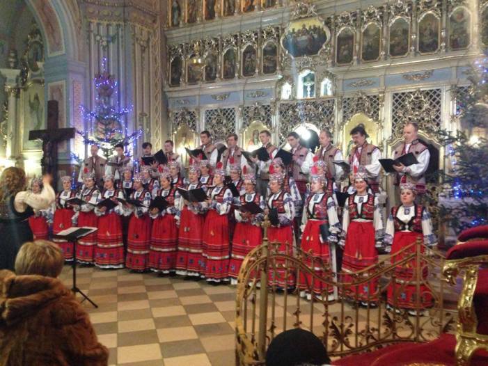 Закарпатський народний хор дав завершальний різдвяний концерт - фото 3