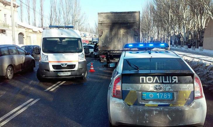 В поліції розказали подробиці ДТП на Миколаївській дорозі в Одесі - фото 1