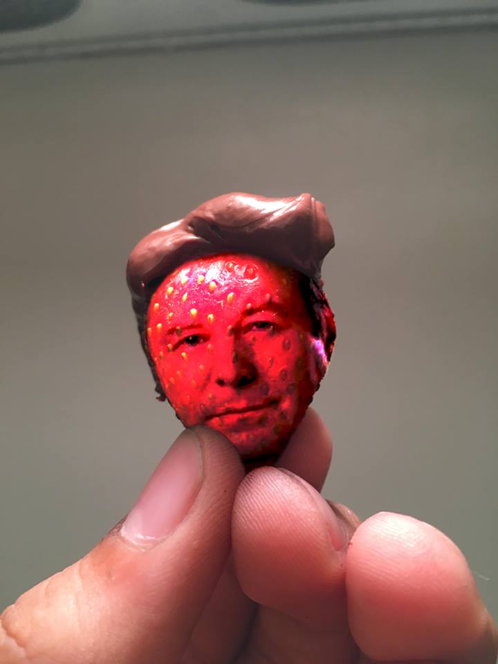 Як звичайна полуниця з шоколадом отримала обличчя Зіброва та Трампа - фото 3