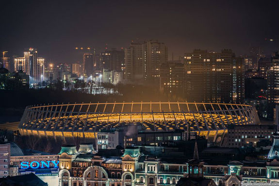 Як виглядає нічний Київ з висоти пташиного польоту  - фото 7