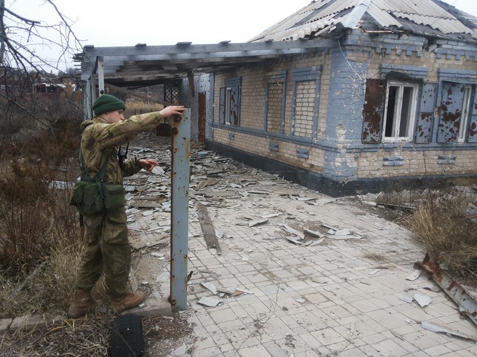 Як українські бійці зміцнюють позиції та розміновують Широкине (ФОТО) - фото 3