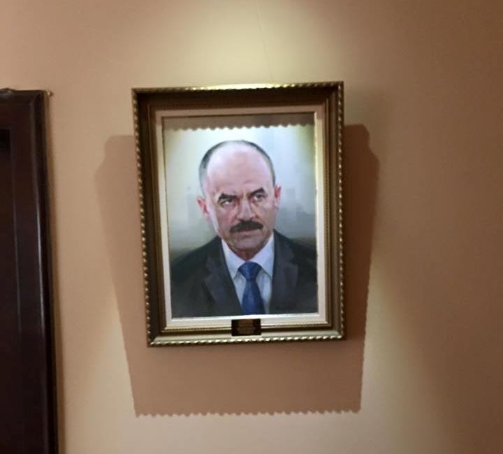 Як Москаль колишньому закарпатському губернатору краватку чіпляв - фото 2