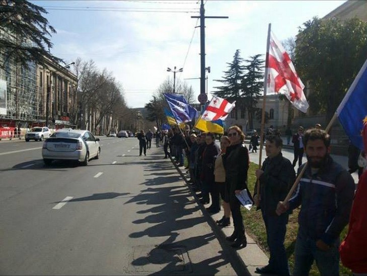 Саакашвілі: Коломойський збирає людей в Грузії для мітингів в Одесі - фото 2