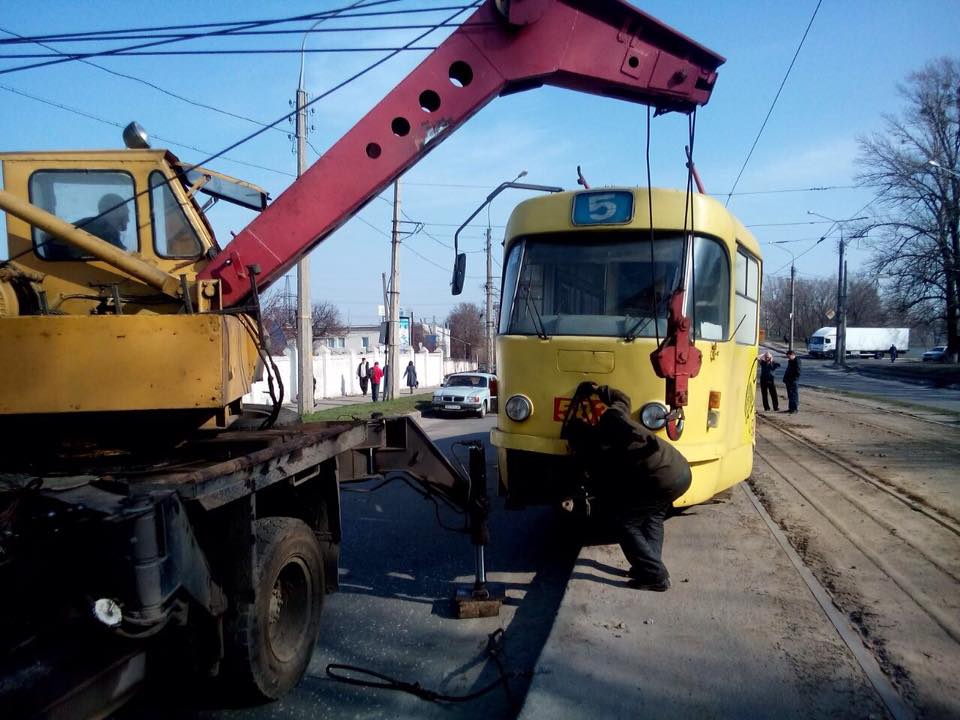 Поліція прокоментувала ранковий трамвайний дрифт в Харкові  - фото 2