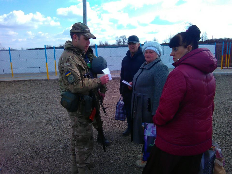 На Луганщині відкрили новий пункт пропуску на окуповану "ЛНР" територію (ФОТО) - фото 7