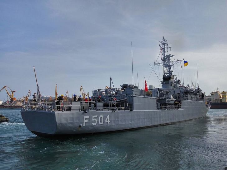 В порт Одеси завітали військові кораблі Туреччини - фото 11