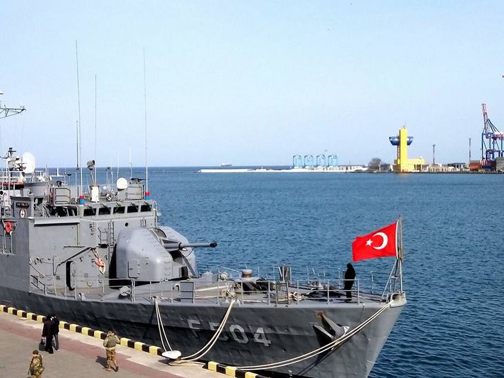В порт Одеси завітали військові кораблі Туреччини - фото 2
