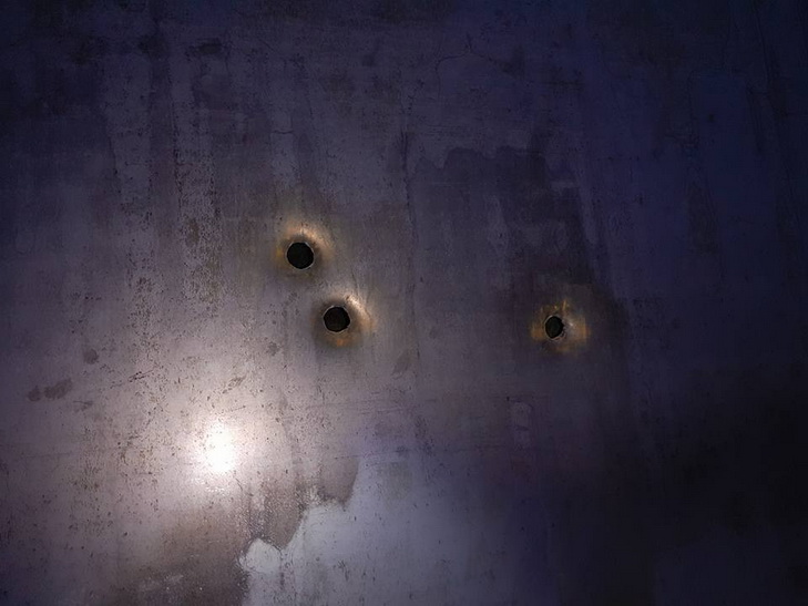 Експонати для дніпропетровського музею АТО розстрілюють з БМП - фото 2