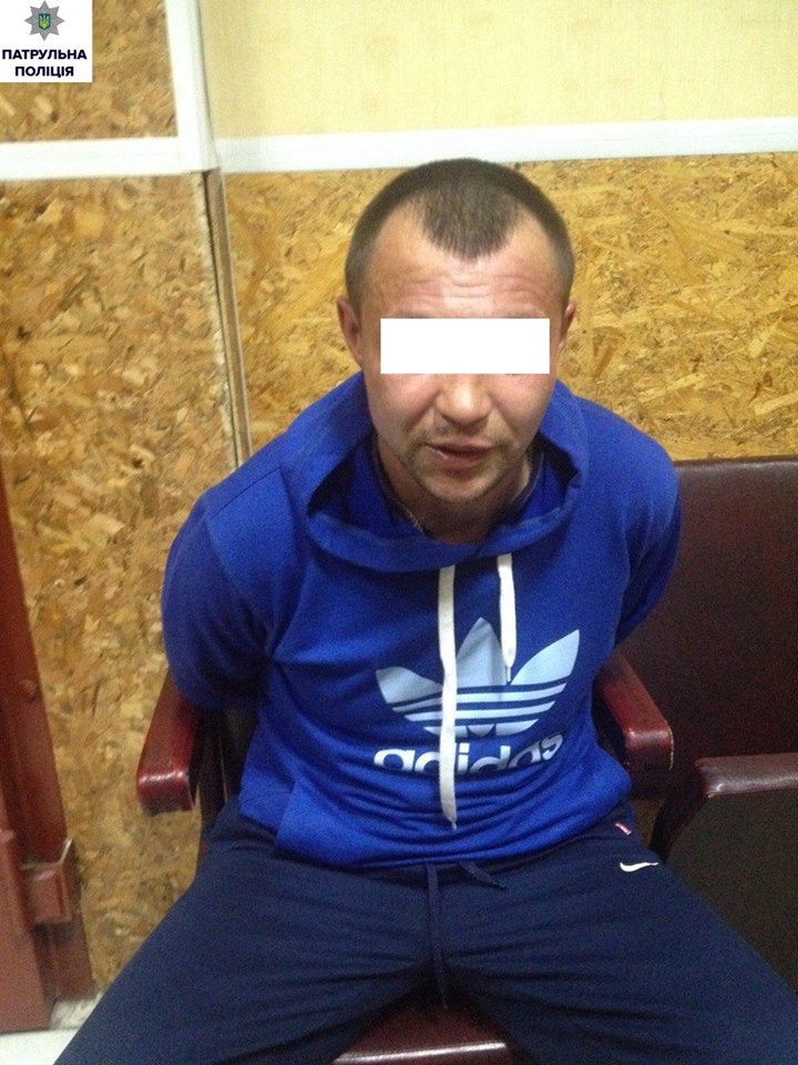У Миколаєві жінка здала поліцію шахрая, який "відмазував" від "смертельних ДТП"