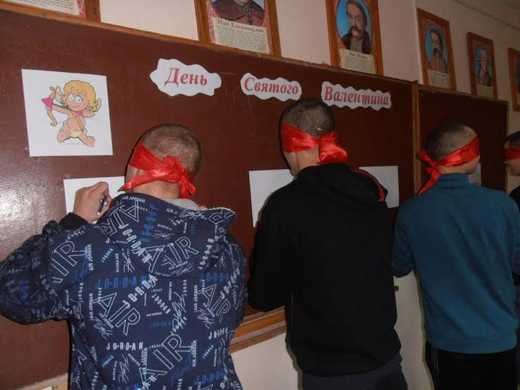 У кіровоградській тюрмі провели для неповнолітніх хлопців День Валентина - фото 2